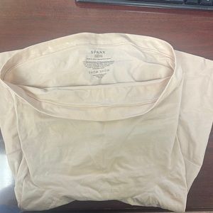 Spanx shorts 2x. Brand new